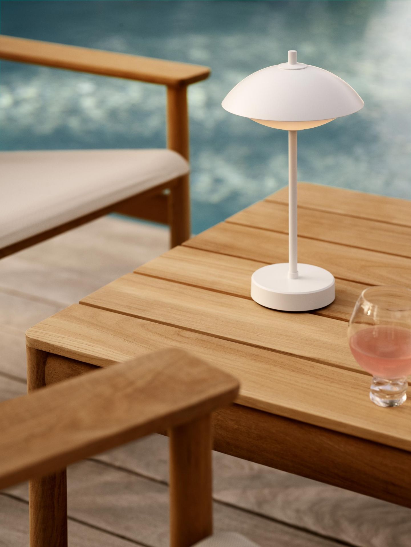 Clam Portable Tischleuchte Akkuleuchte Fritz Hansen