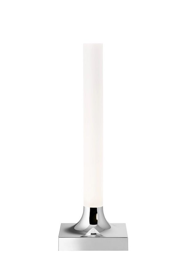 Goodnight Akkuleuchte von Kartell: Moderne Tischleuchte mit verchromtem, poliertem Sockel und LED-Leuchte.