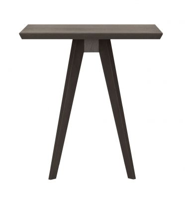 Quadratischer CENA Tisch aus dunklem Holz mit schrägen Beinen, ideal als Esstisch oder Beistelltisch.