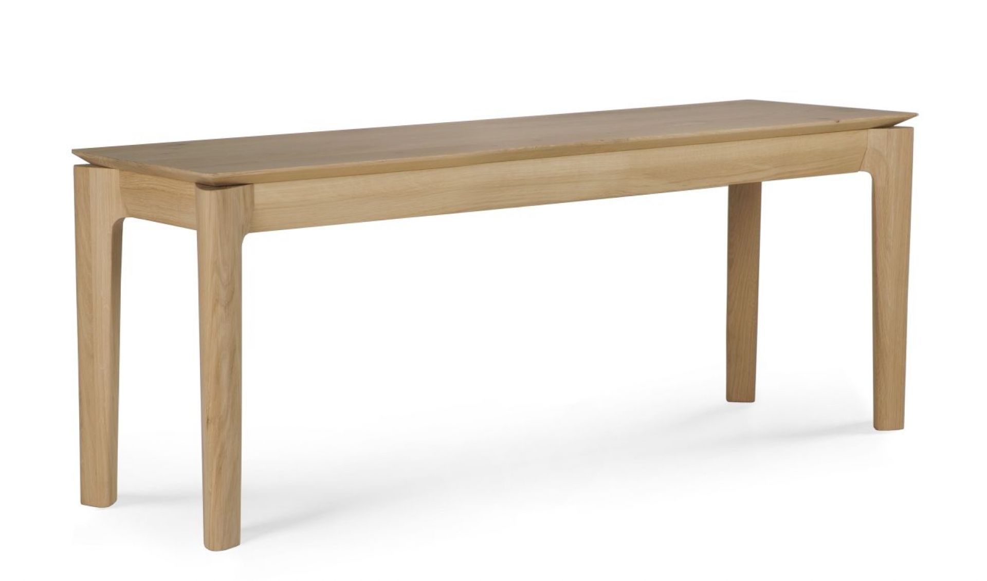 Bok Bank aus Eiche von Ethnicraft, ein schmaler Konsolentisch aus hellem Holz.