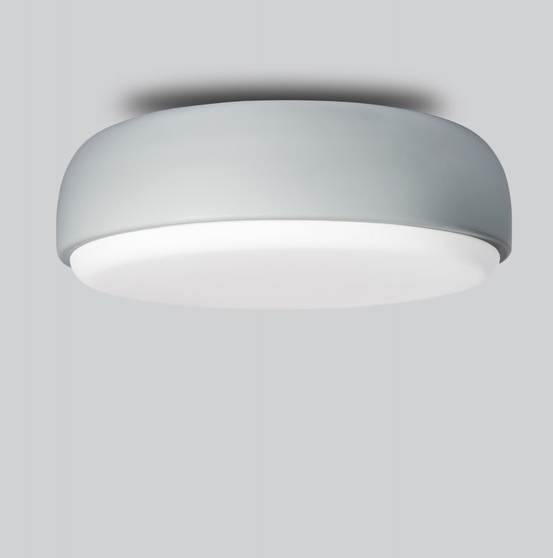 Staubblaue Over Me Deckenleuchte von Northern, moderne Innenleuchte für Wand oder Decke.