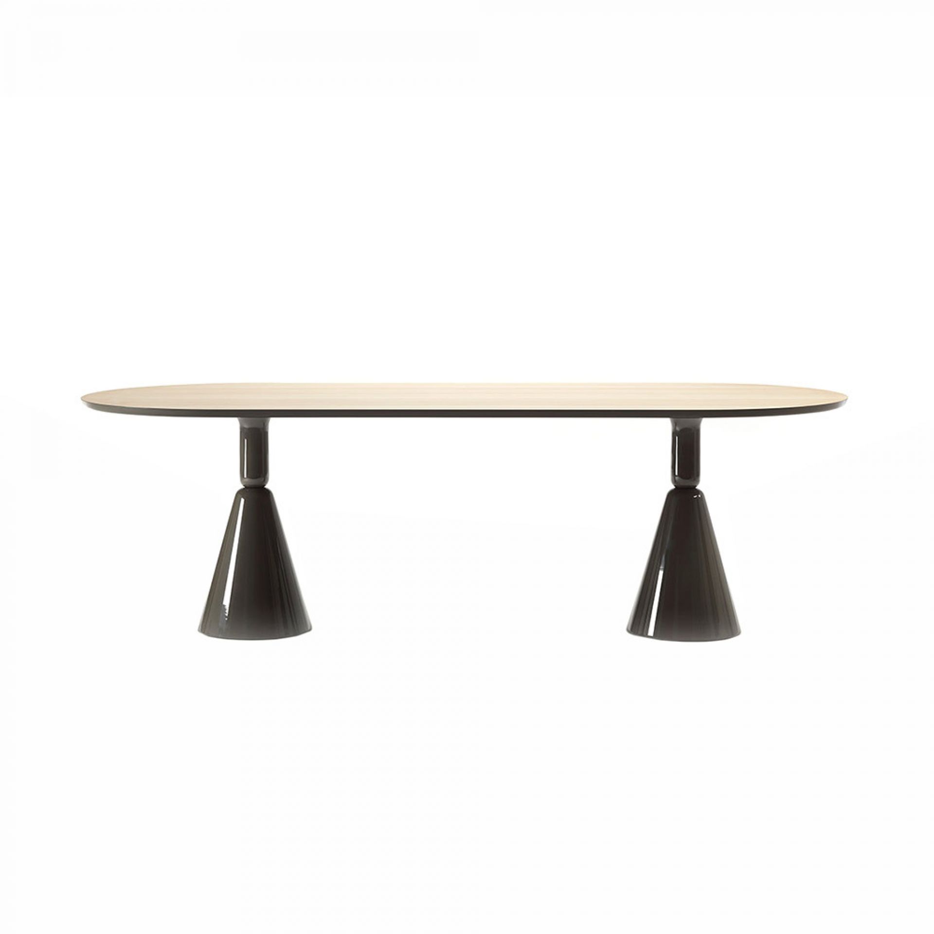 Pion Esstisch mit ovaler Tischplatte und konischen, dunkelgrauen Tischbeinen. Moderner Esstisch für Esszimmer.