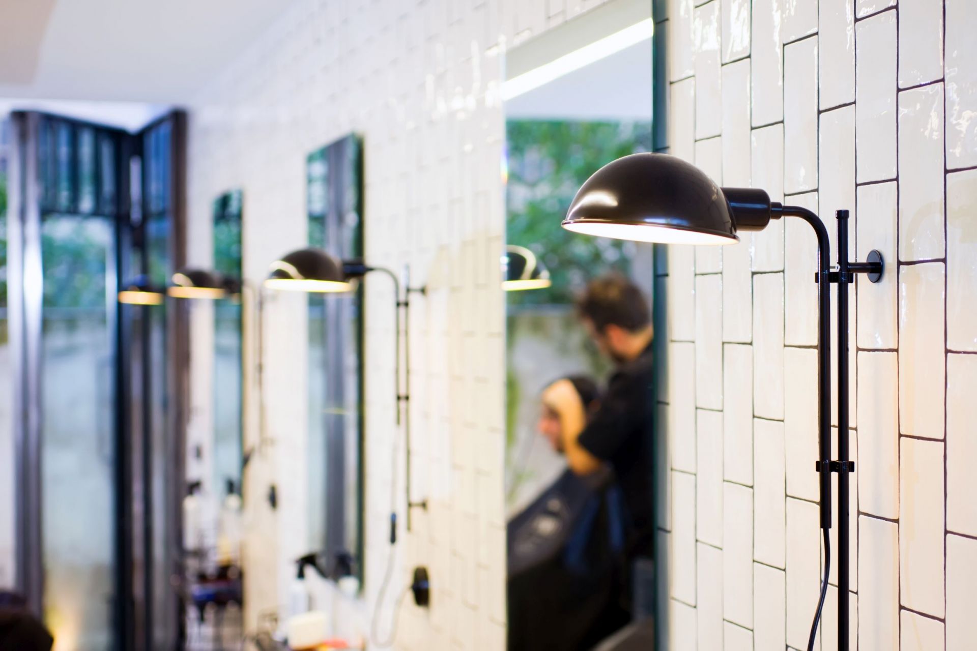 Funiculí A Wandleuchte von Marset in Perlweiß, moderne Wandlampe für Wohnraum und Gewerbe.