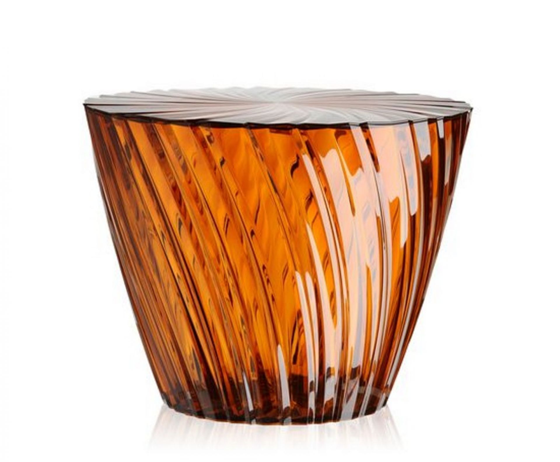 Sparkle Hocker von Kartell, orangefarbener Beistelltisch aus transparentem Kunststoff mit spiralförmiger Struktur.