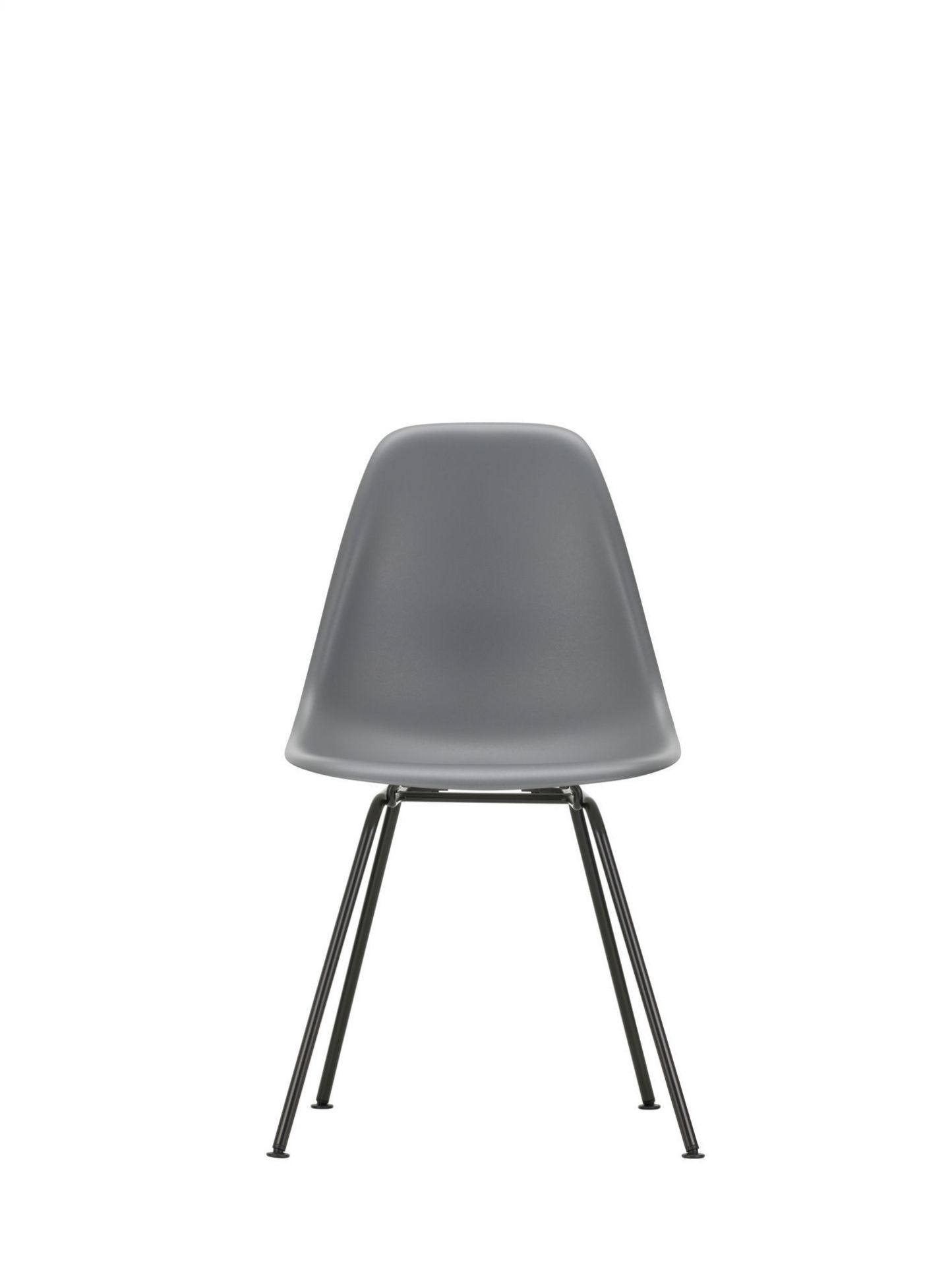 Grauer Eames Plastic Side Chair mit schwarzem Untergestell von Vitra, Ansicht von hinten. Designklassiker.