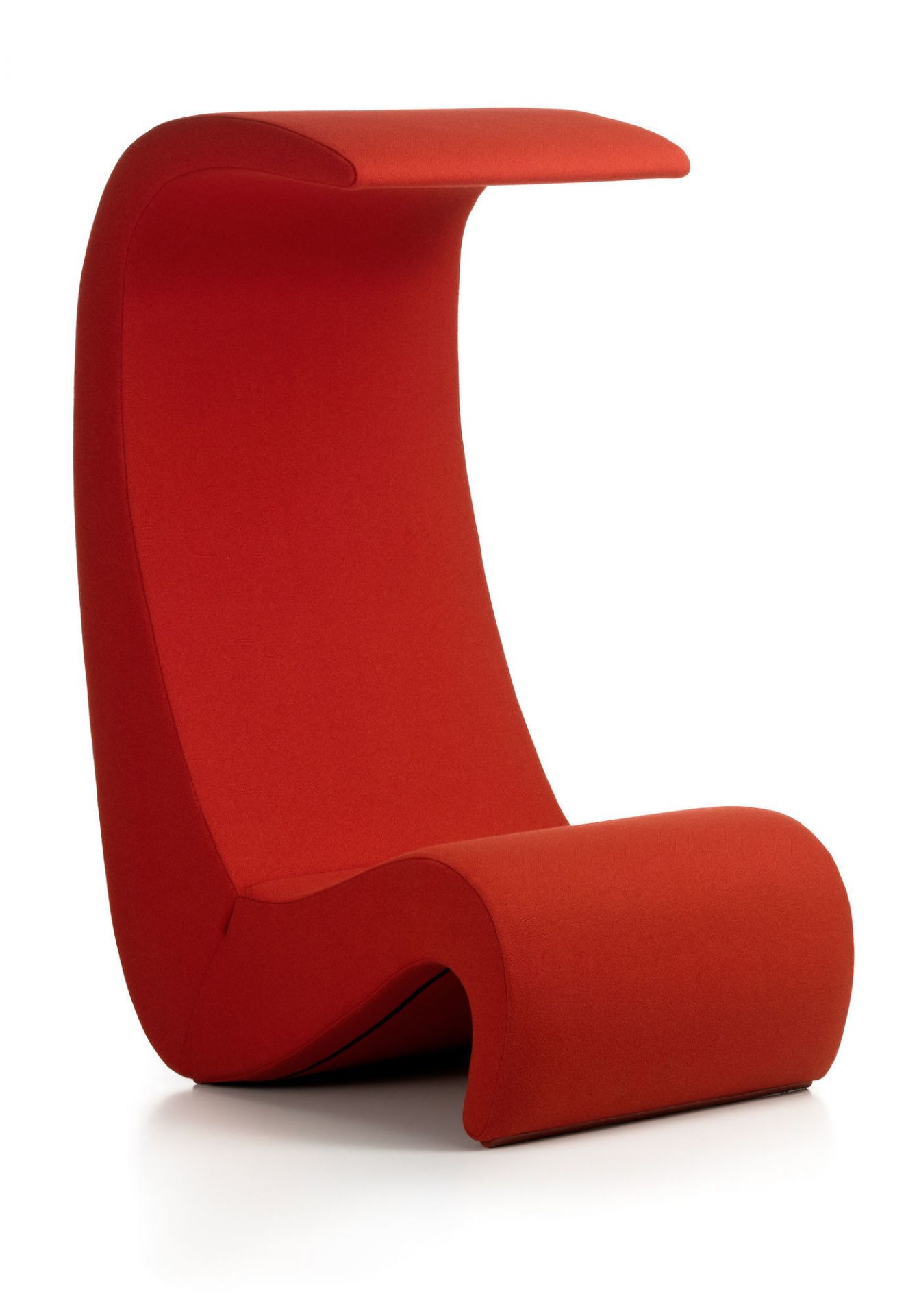 Roter Amoebe Highback Sessel von Vitra, moderner Design-Sessel mit hoher Rückenlehne.