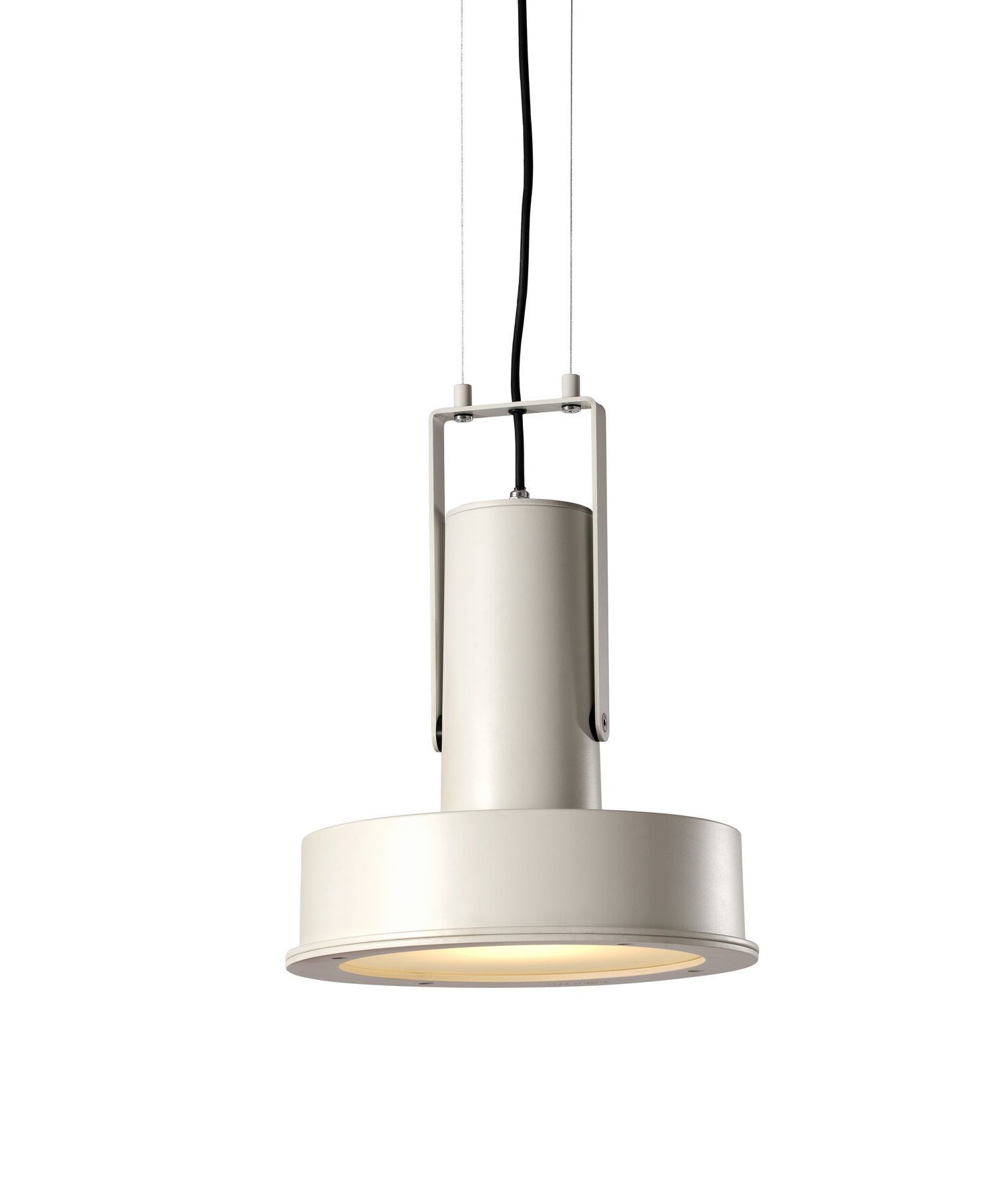 Weiße Arne Domus Hängeleuchte von Santa & Cole, moderne Pendelleuchte für Wohnzimmer und Esszimmer.