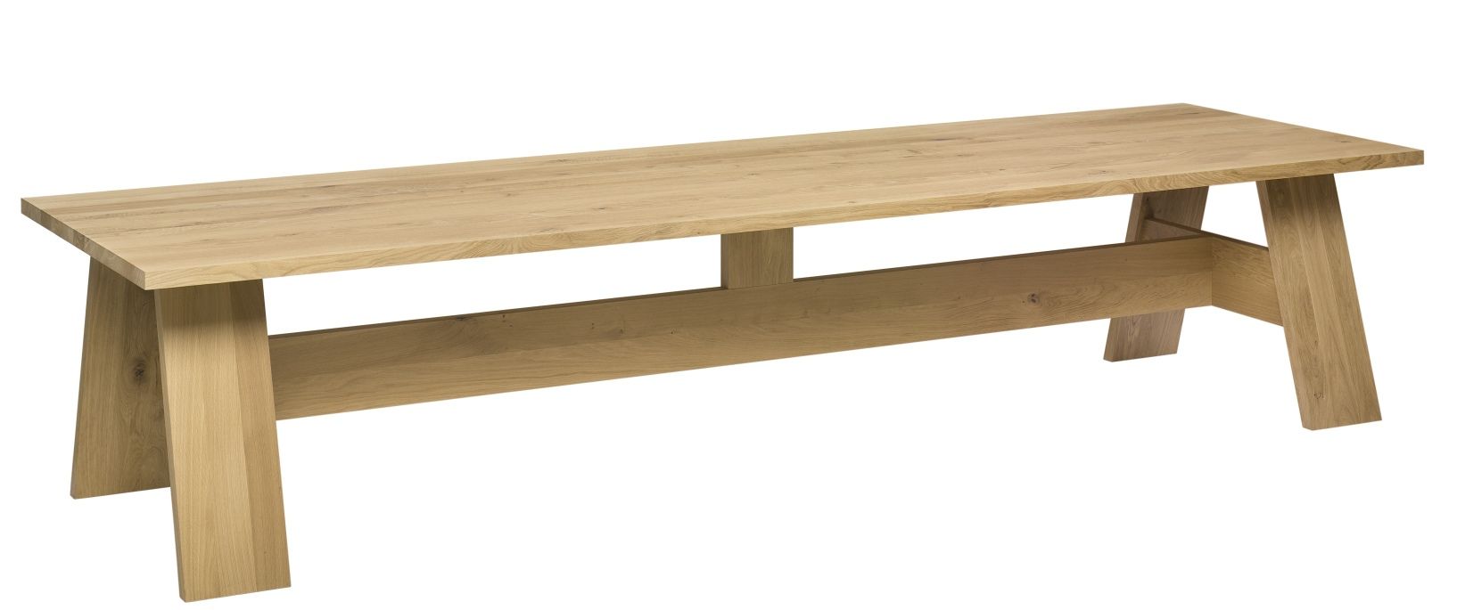 Fayland Tisch aus geölter Eiche von e15, modernes Design für Esszimmer und Wohnbereich.