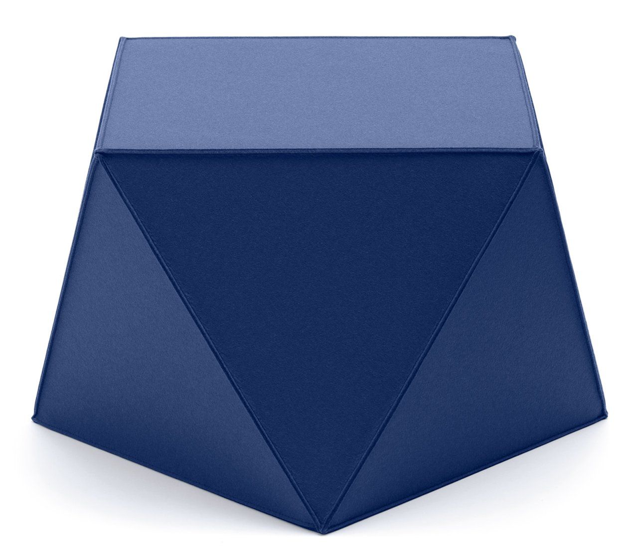 Blauer Diamond Sitzhocker von Hey Sign, moderner Filzhocker in geometrischer Form.