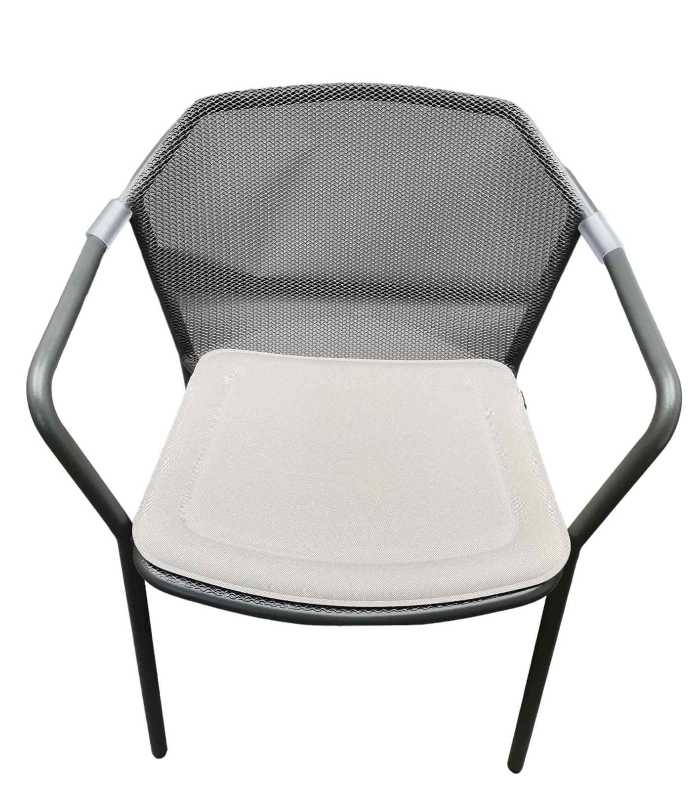 Darwin Armlehnstuhl Eisen Antik mit Natur Sitzkissen, Gartenstuhl für Terrasse und Balkon.