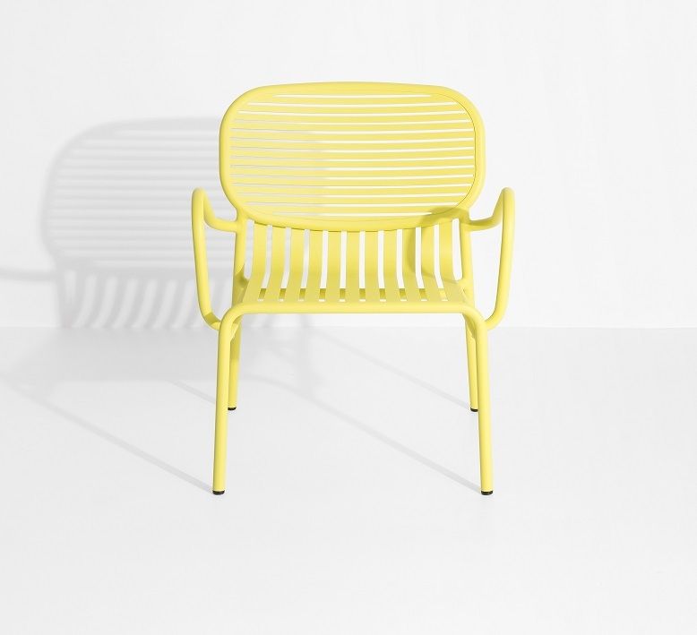 Week-End Garden Armchair Sessel von Petite Friture in Gelb, moderner Outdoor Sessel für Garten und Terrasse.
