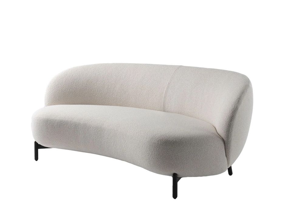 Weißes Lunam Sofa von Kartell mit Bouclé-Bezug und schwarzen Füßen. Modernes Design Sofa.