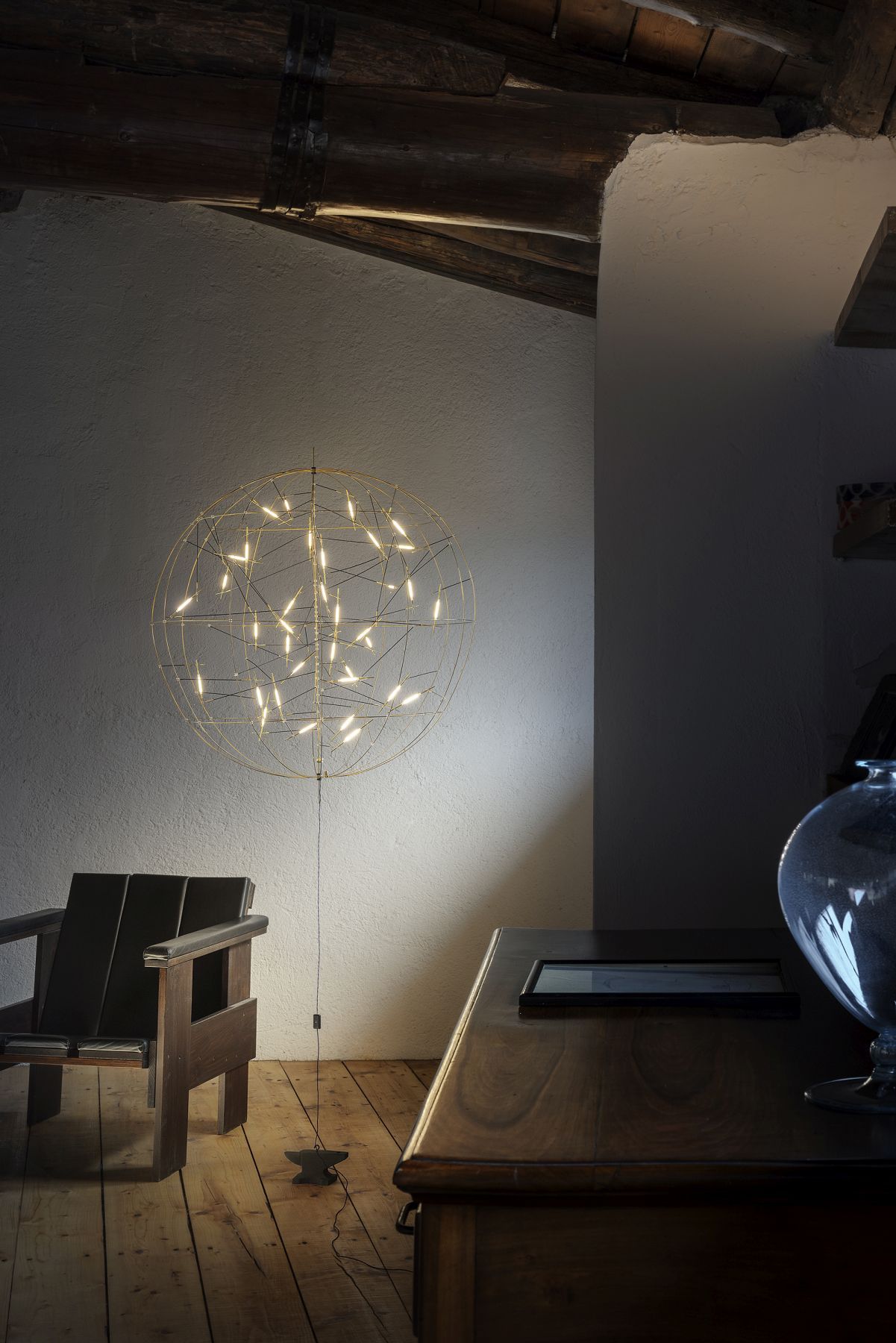 Póta! Pendelleuchte mit Amboss und Stecktreiber Ø50cm Catellani & Smith