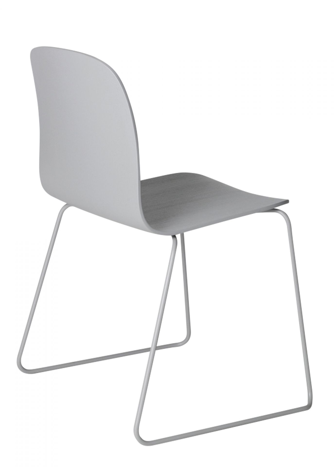 Grauer Visu Chair von Muuto mit Kufengestell, moderner Stuhl für Esszimmer und Büro.