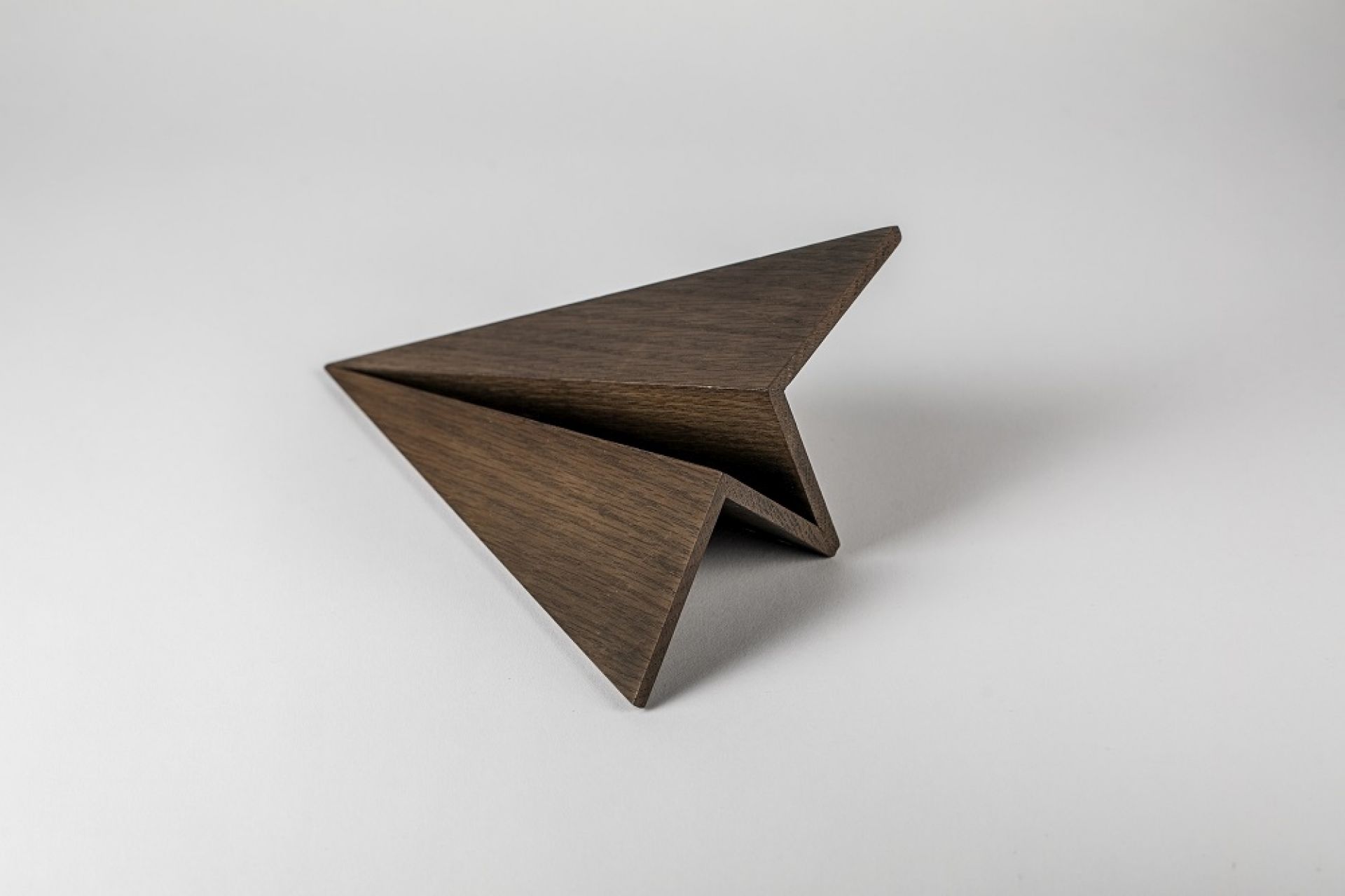 Maverick Paperplane Holzfigur Papierflugzeug Boyhood EINZELSTÜCK