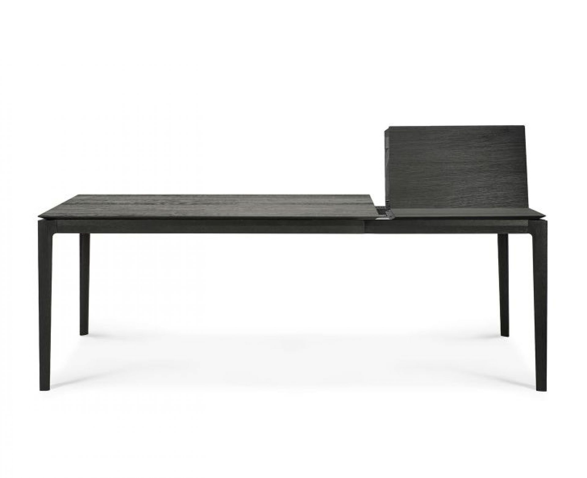 Bok Esstisch ausziehbar Eiche Schwarz von Ethnicraft, moderner Holztisch mit Ausziehfunktion für Esszimmer.