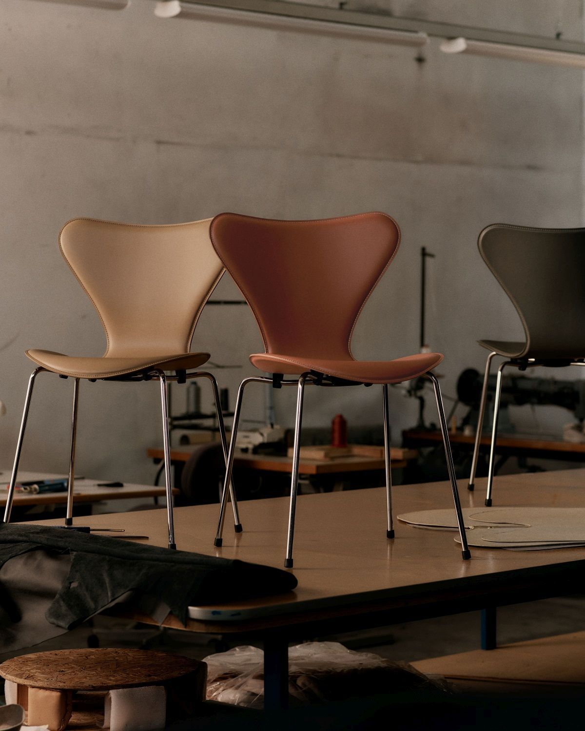 Siebener / Serie 3107 Tailored Stuhl Fritz Hansen