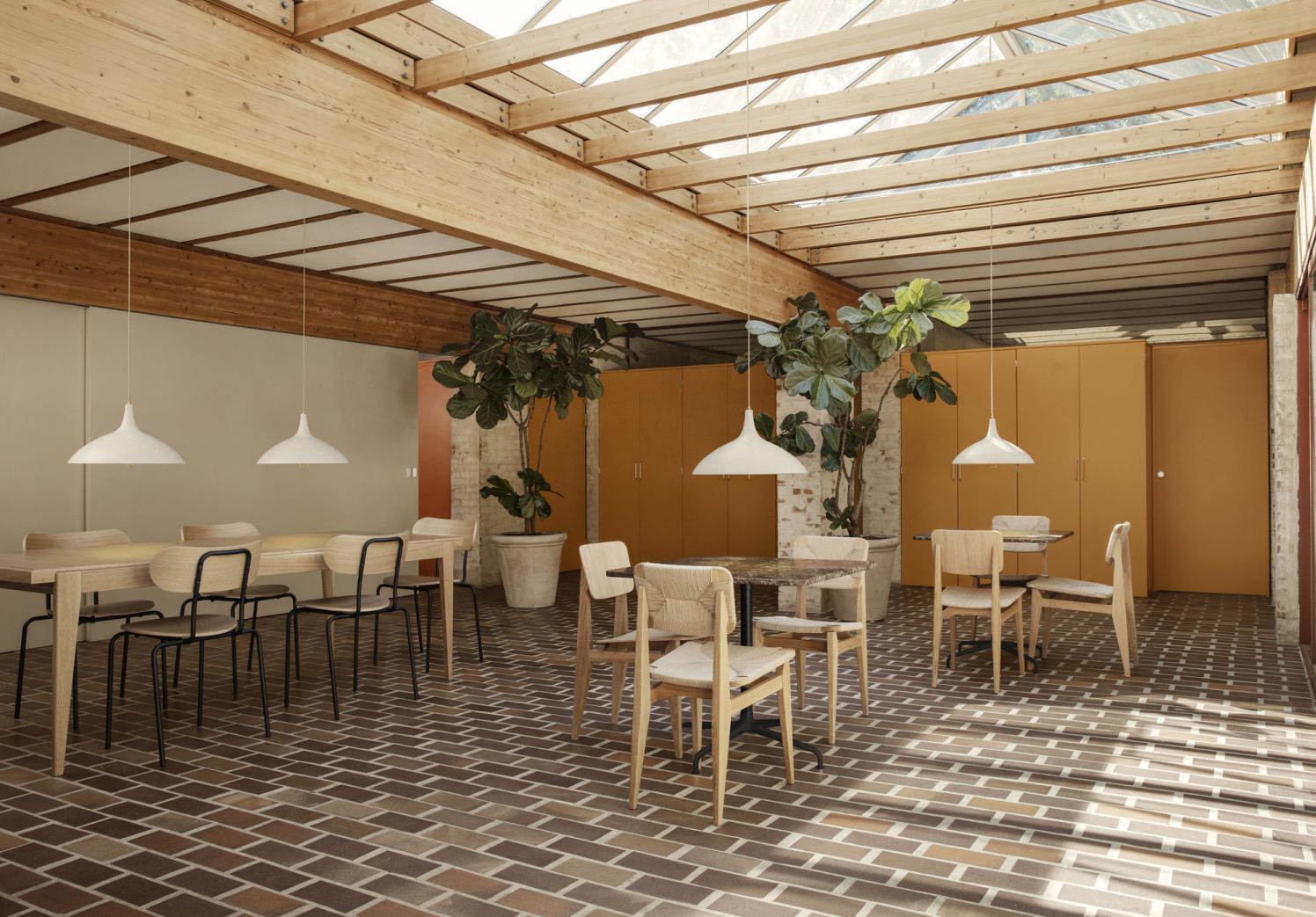 S-Table Esstisch ausziehbar Gubi