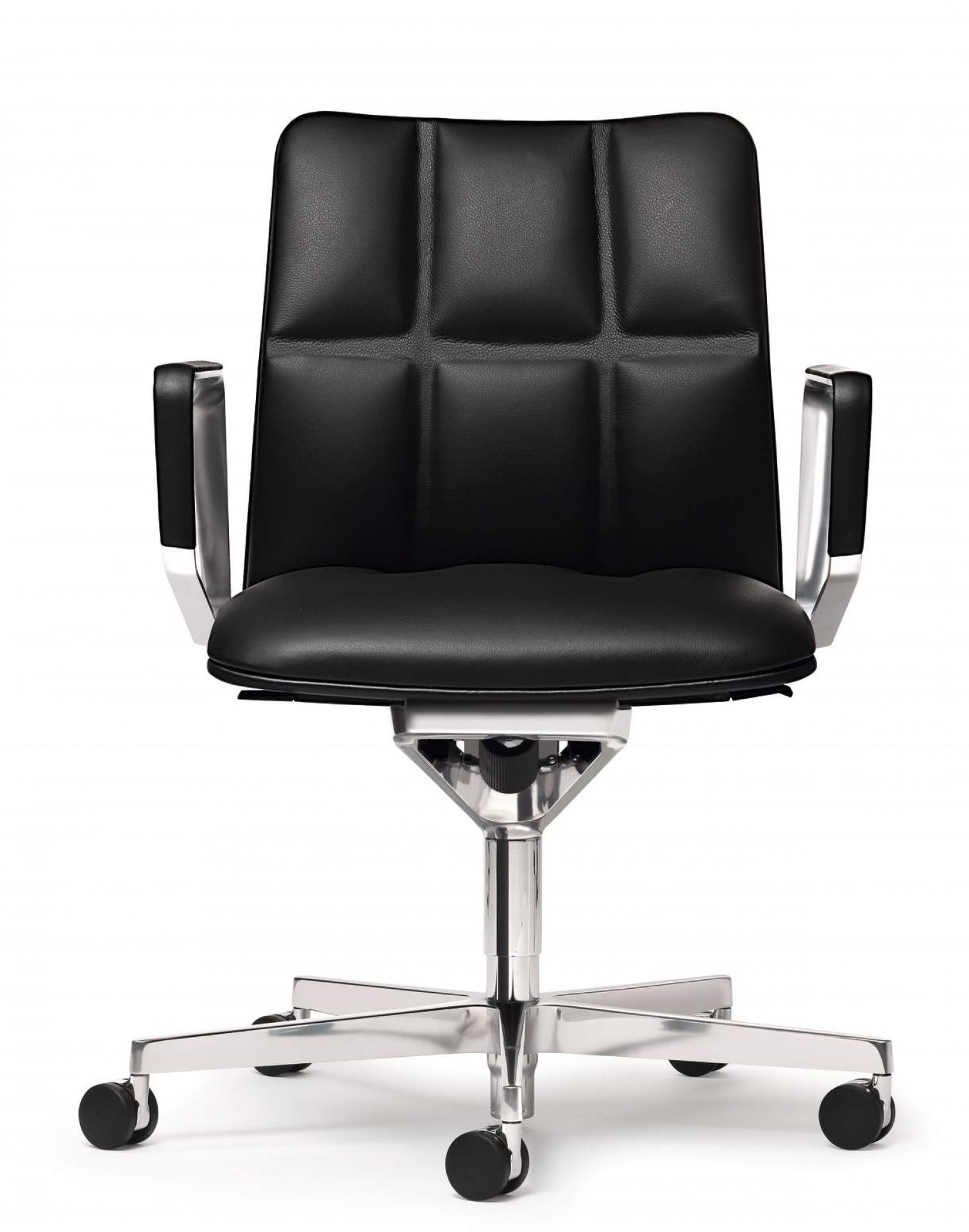 Schwarzer Leadchair Executive Drehstuhl von Walter Knoll mit Lederbezug und Chromgestell.