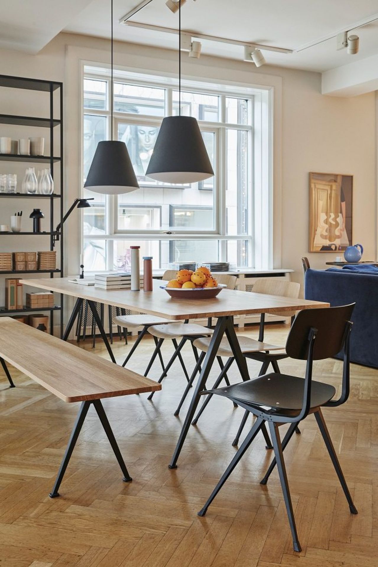 Pyramid Table 02 Esstisch Hay Eiche geräuchert schwarz B 190 x T 85