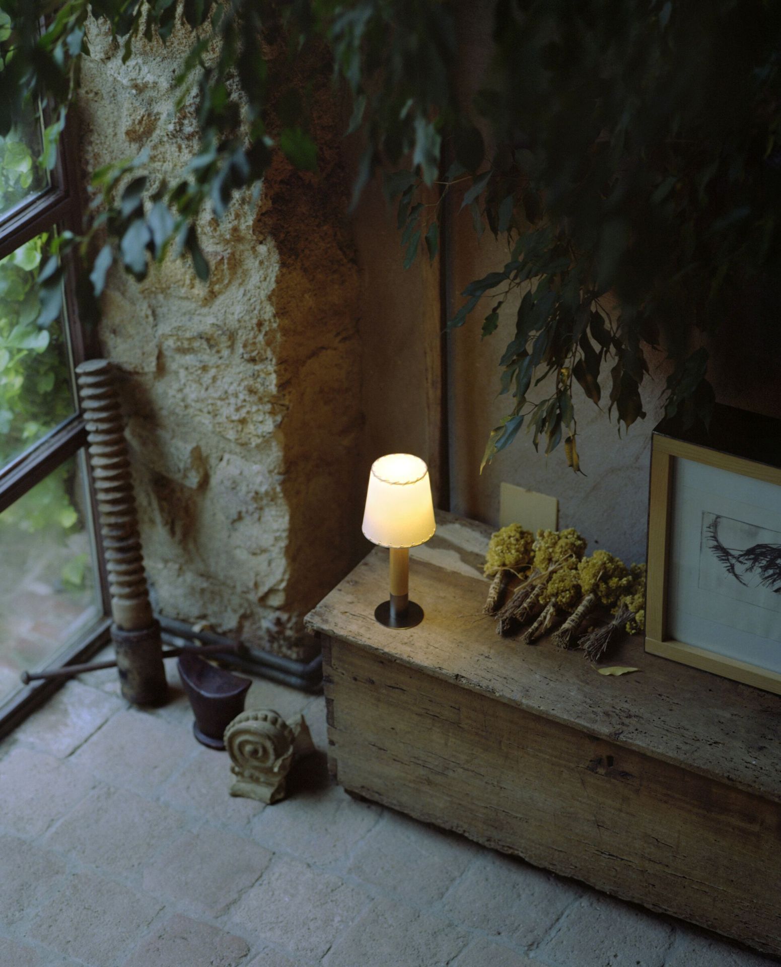 Basica Minima Tischleuchte Santa & Cole