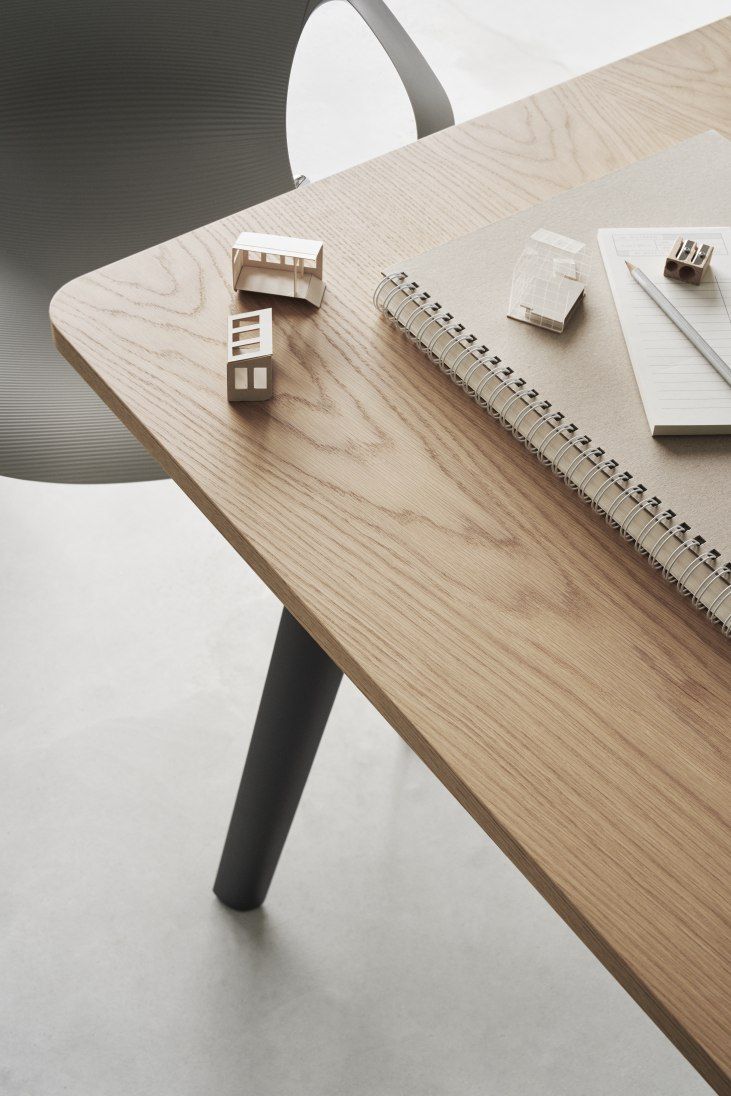 Pluralis Tisch Fritz Hansen