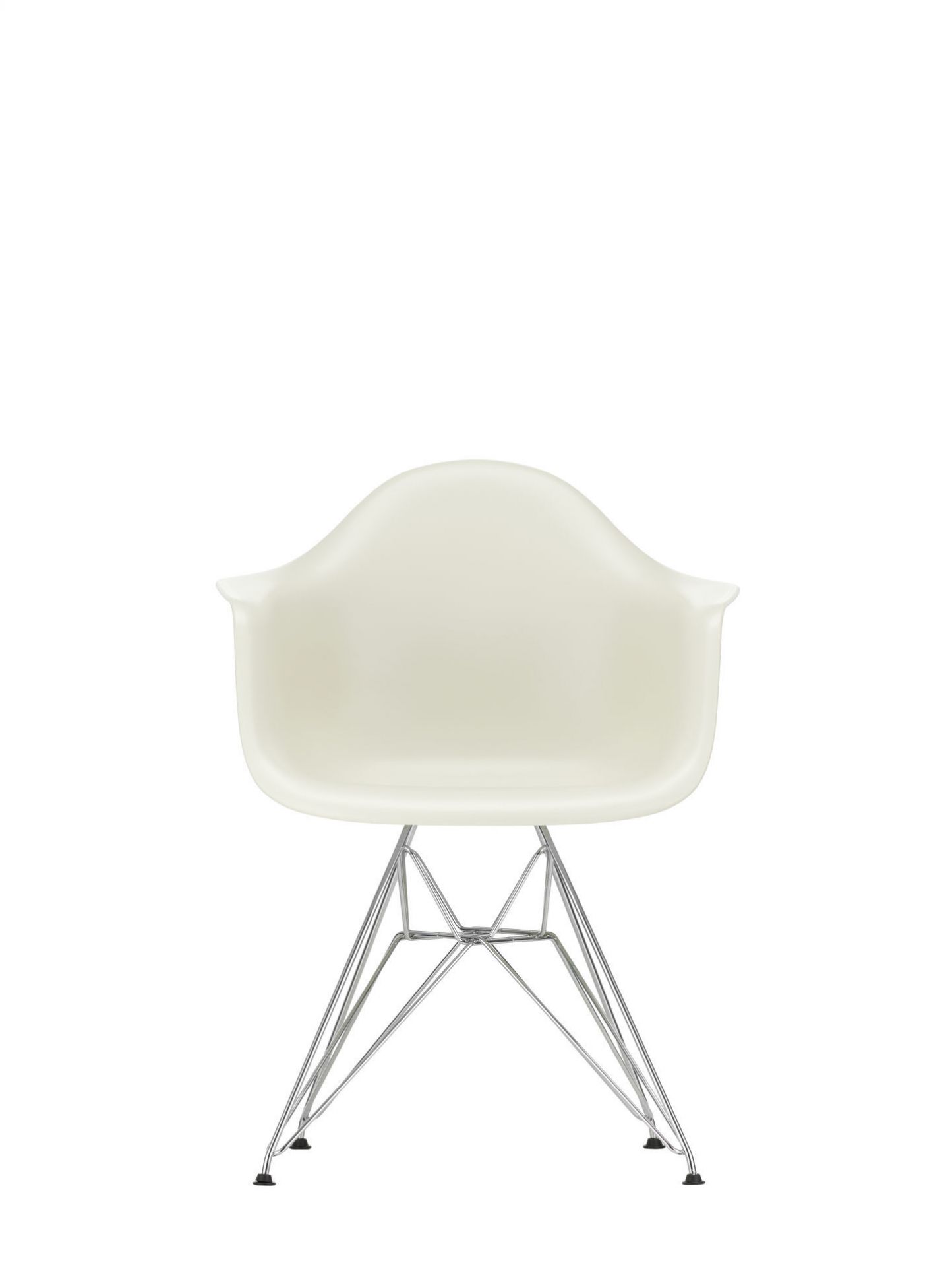 Eames Plastic Arm Chair DAR Stuhl in Tiefschwarz von Vitra mit verchromtem Untergestell.