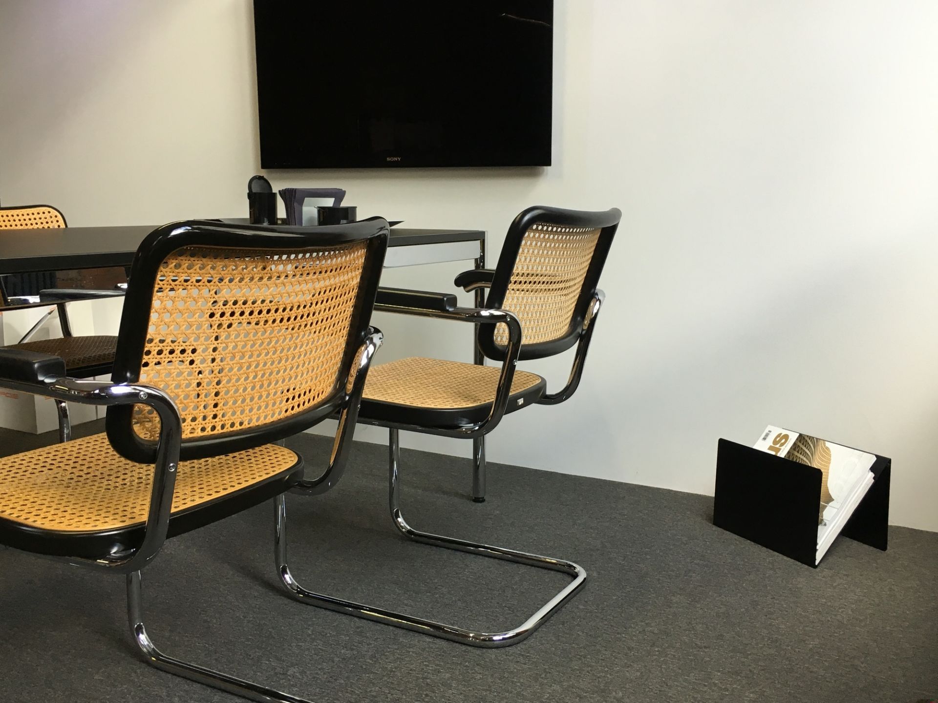 ZS01 M Zeitungsständer Stadie