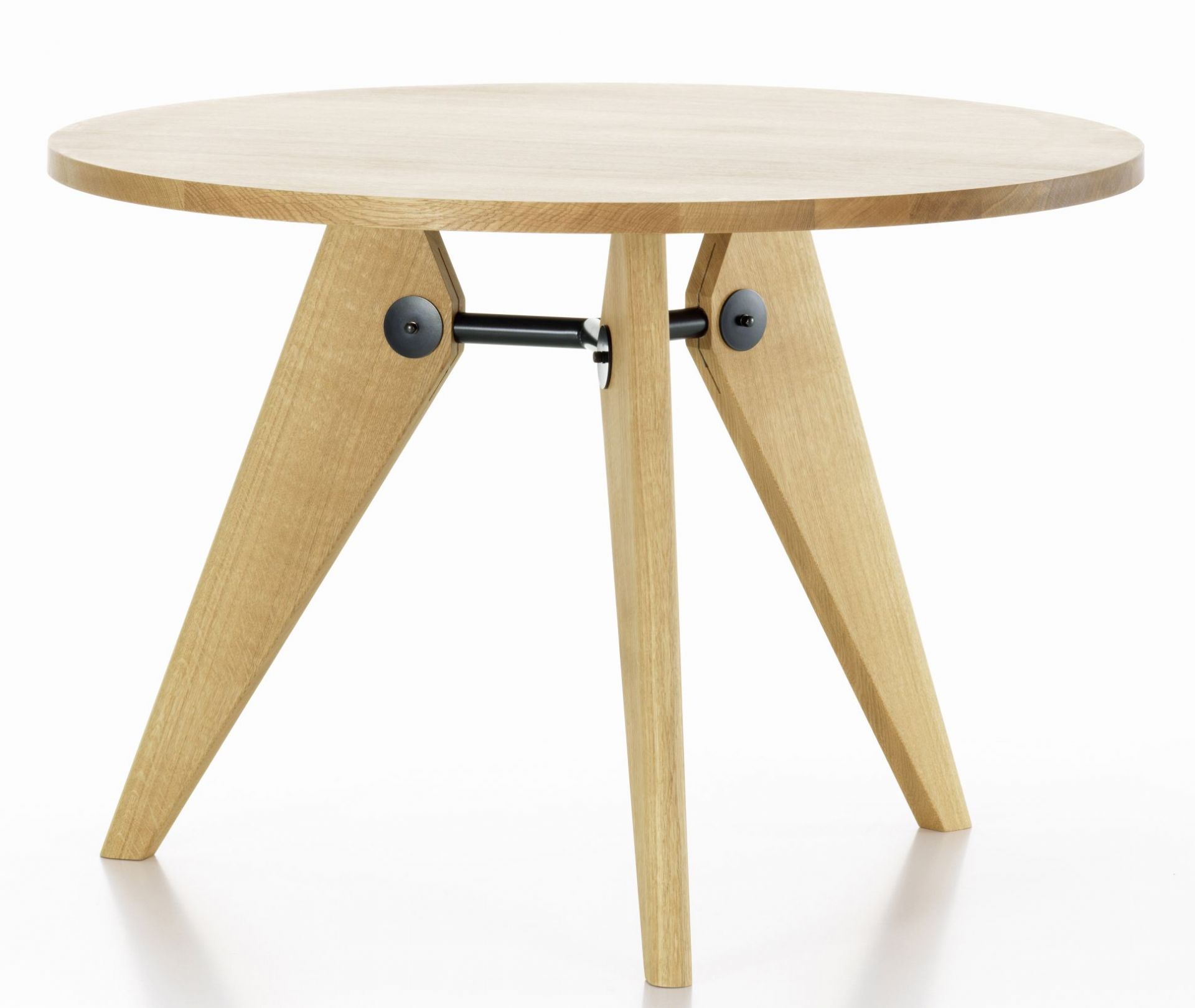 Vitra Guéridon Tisch Ø 90 cm aus Eiche natur mit drei Beinen und Metallverstrebung.