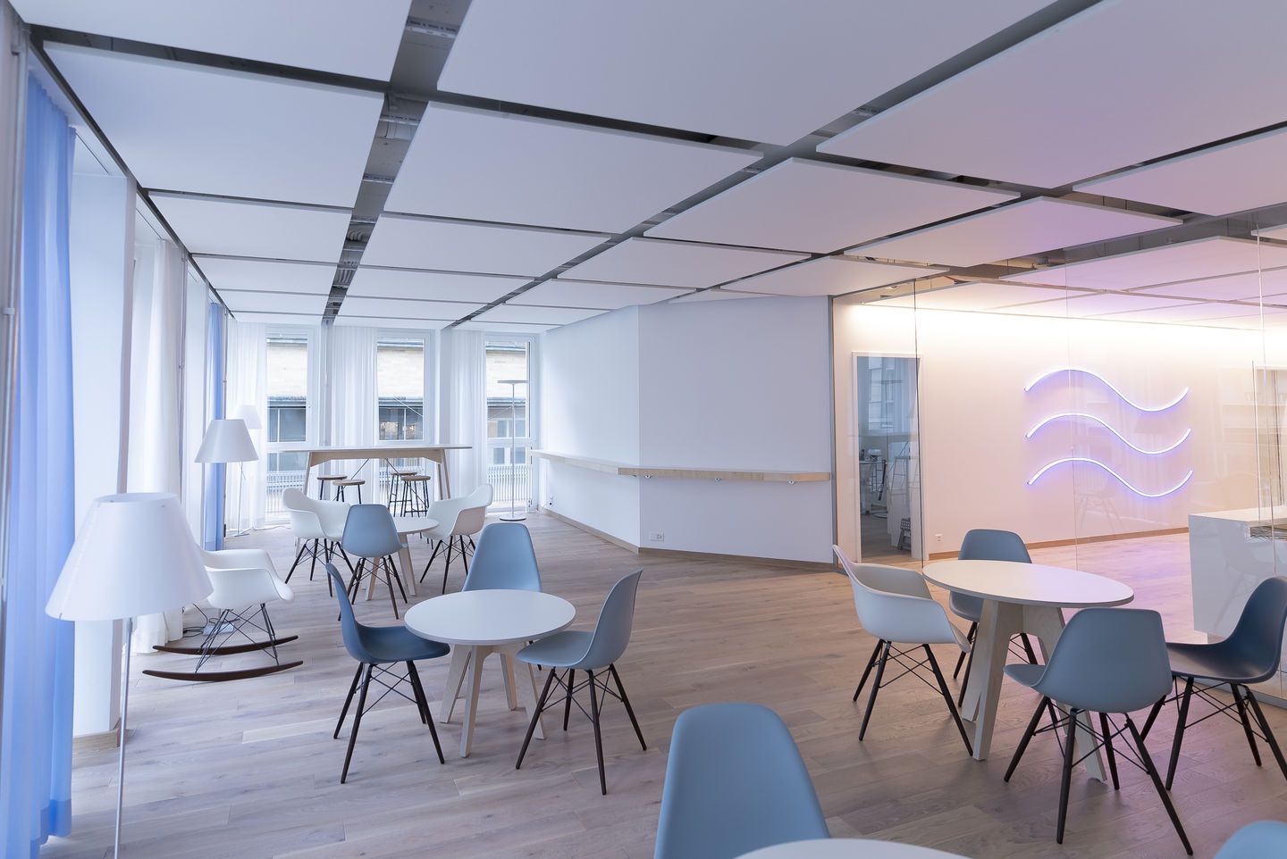 Eames Fiberglass Chair DSW Stuhl Vitra