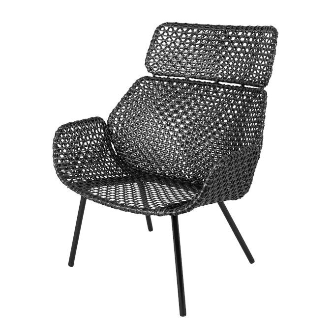 Vibe Sessel: Schwarzer Cane-Line Highbacksessel mit Kissen, moderner Loungesessel für Garten und Terrasse.