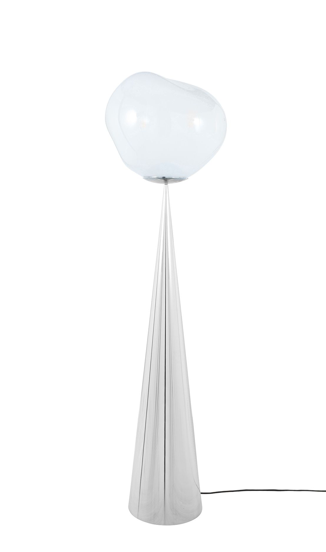 Silberne Melt Cone Stehleuchte von Tom Dixon mit opalweißem Lampenschirm. Designleuchte für Wohnzimmer.