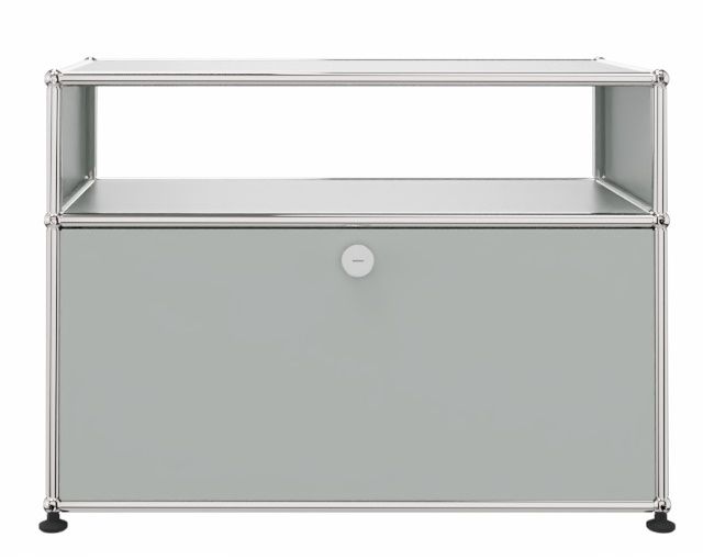 USM Haller Beistellmöbel in Hellgrau mit einer Schublade und offenem Fach, modernes Design.