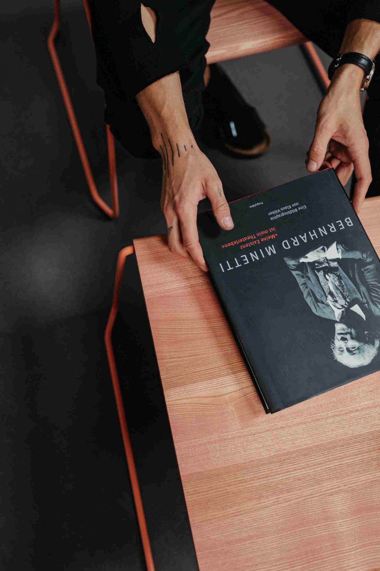 D:009 Coffeetable Fuchs & Habicht