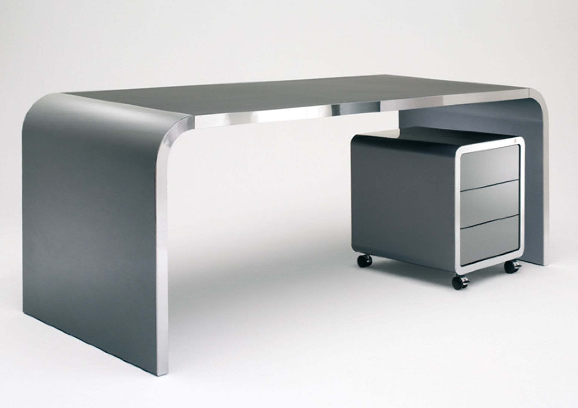 Müller Möbelfabrikation Highline Tisch: Moderner Schreibtisch mit Rollcontainer, Metall, minimalistisches Design für Büro und Arbeitszimmer.