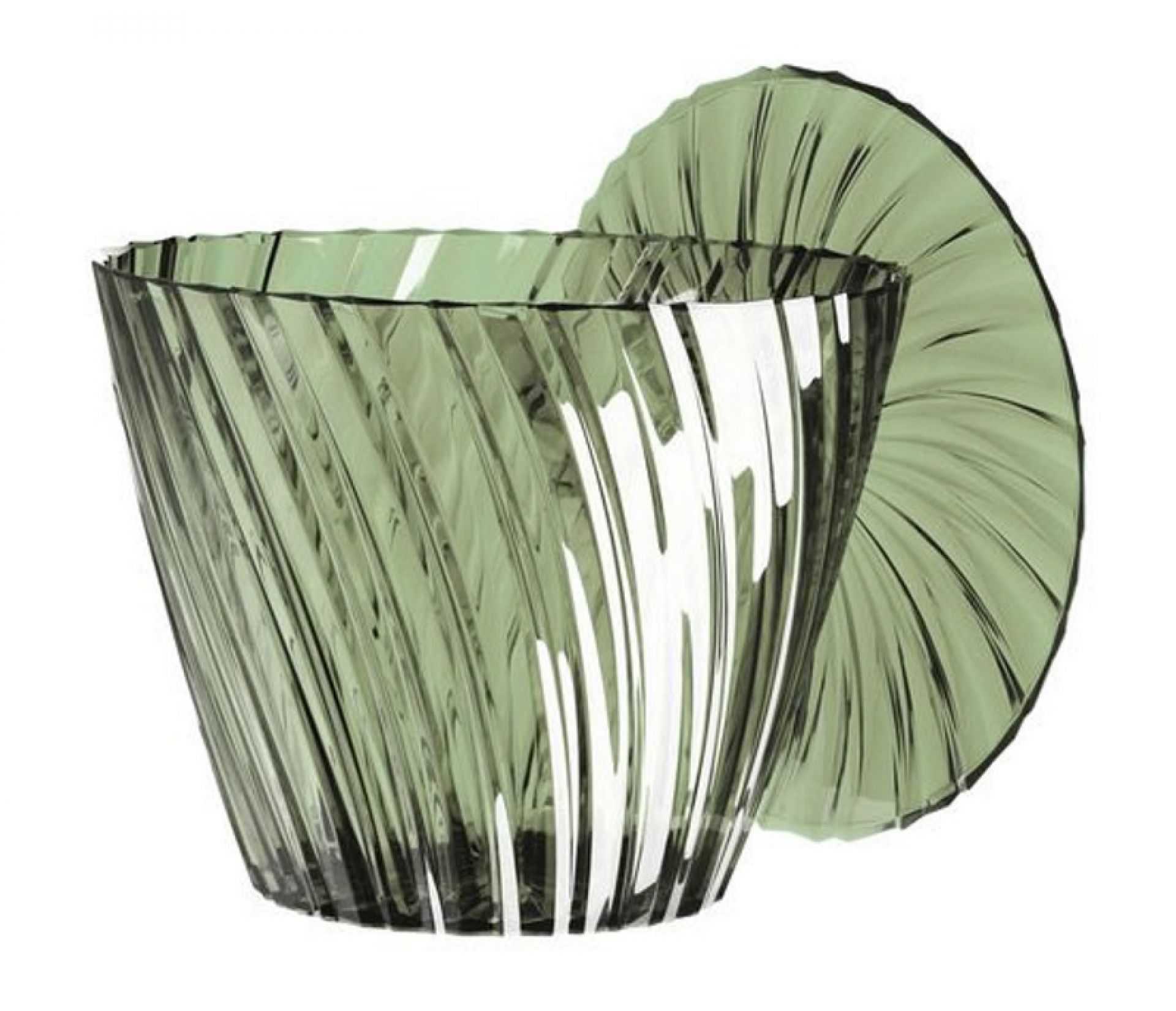Grüner Kartell Sparkle Hocker/Beistelltisch aus transparentem Kunststoff mit gerippter Oberfläche. Designermöbel für Wohnzimmer und Garten.