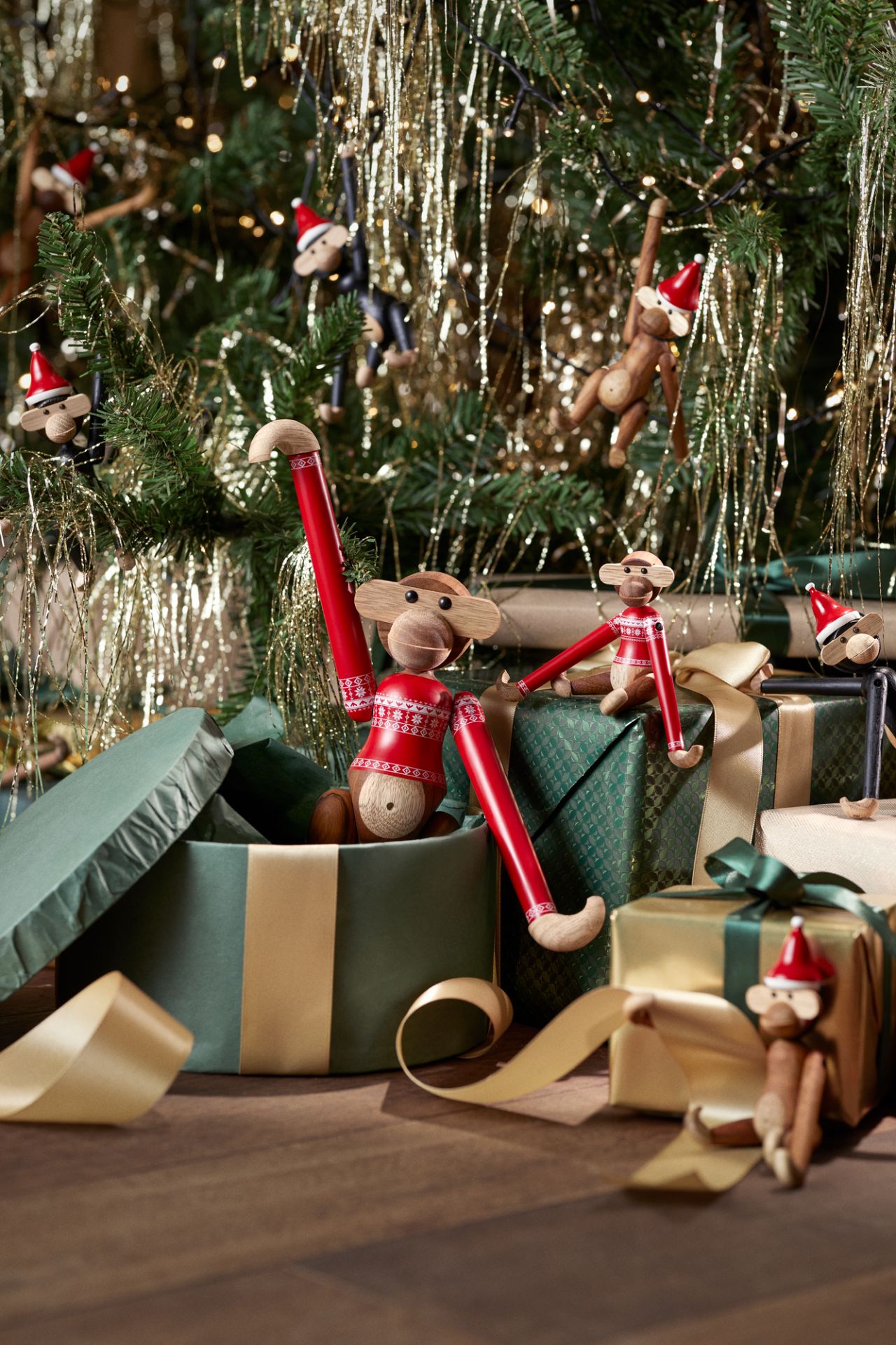 Christmas Jumper Affe 2024 klein Holzfigur Kay Bojesen