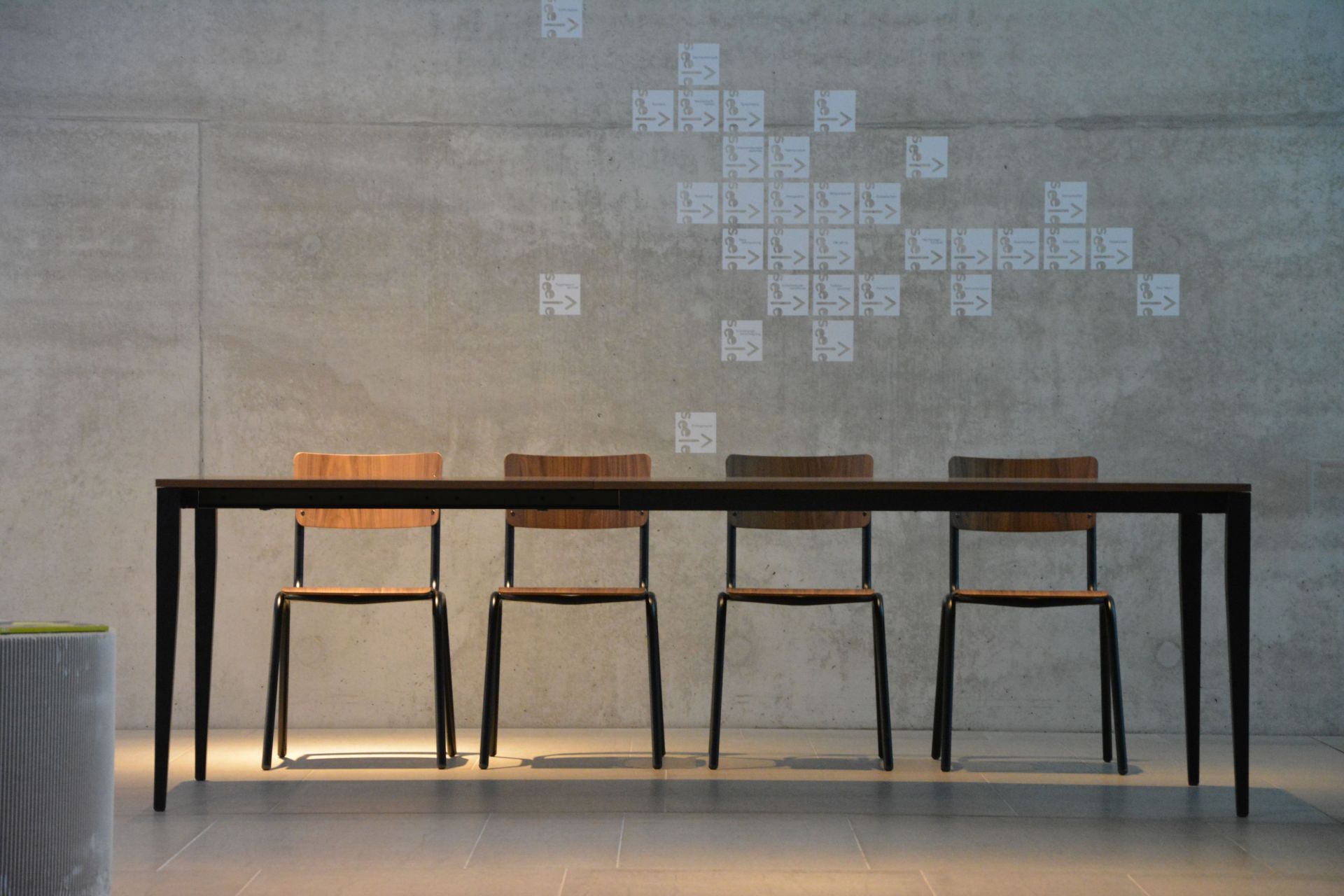 Jupiter Ausziehtisch Jan Kurtz