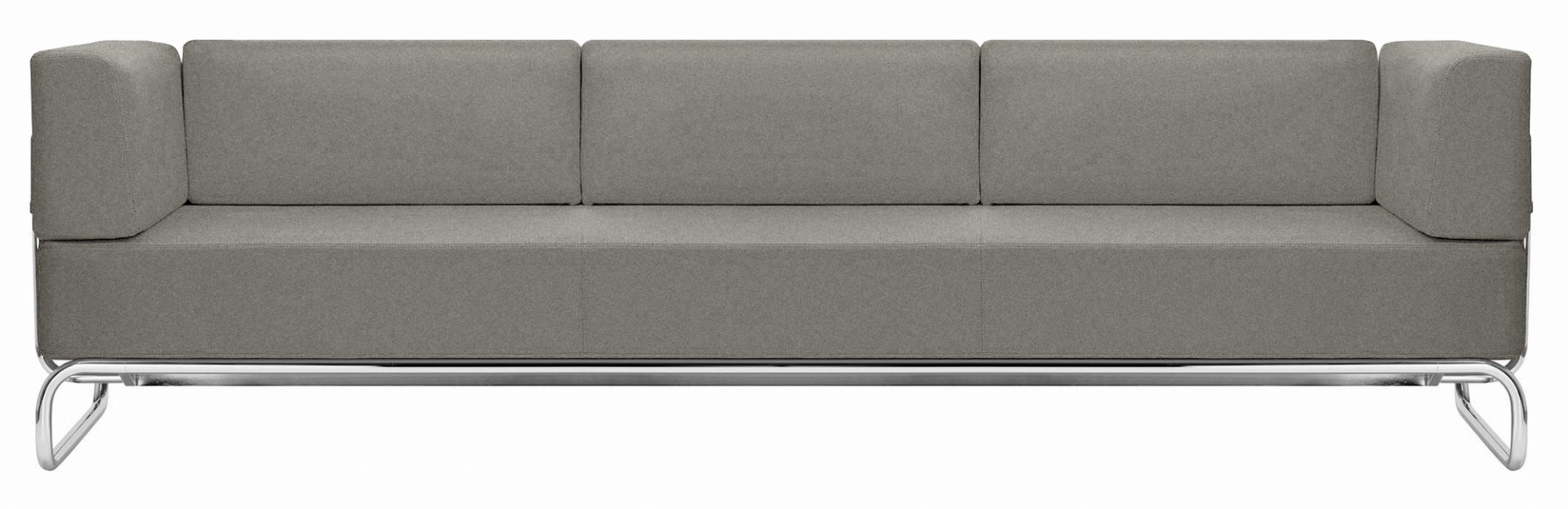 Graues Thonet Sofa S 5003 mit drei Sitzen und verchromtem Stahlrohrgestell für modernes Wohnen.