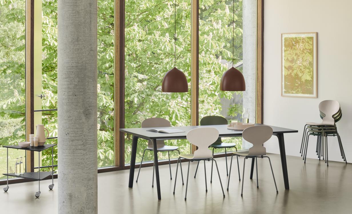 Pluralis Tisch Fritz Hansen