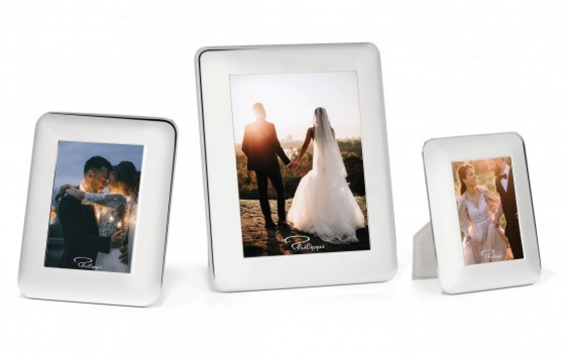 Drei silberne Philippi Bilderrahmen mit Hochzeitsfotos, ideal als Geschenk zur Hochzeit oder für Paare.