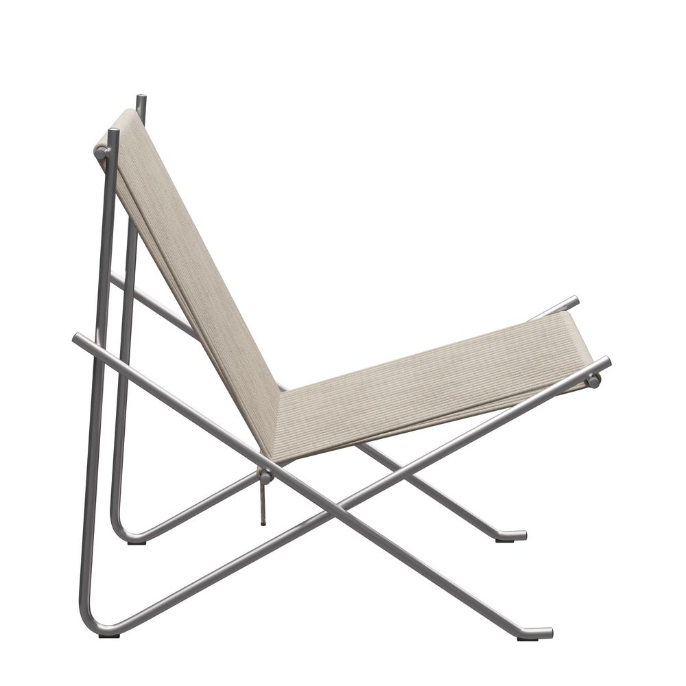 PK4 Lounge Chair von Fritz Hansen: Moderner Sessel mit Edelstahlgestell und naturfarbener Bespannung.