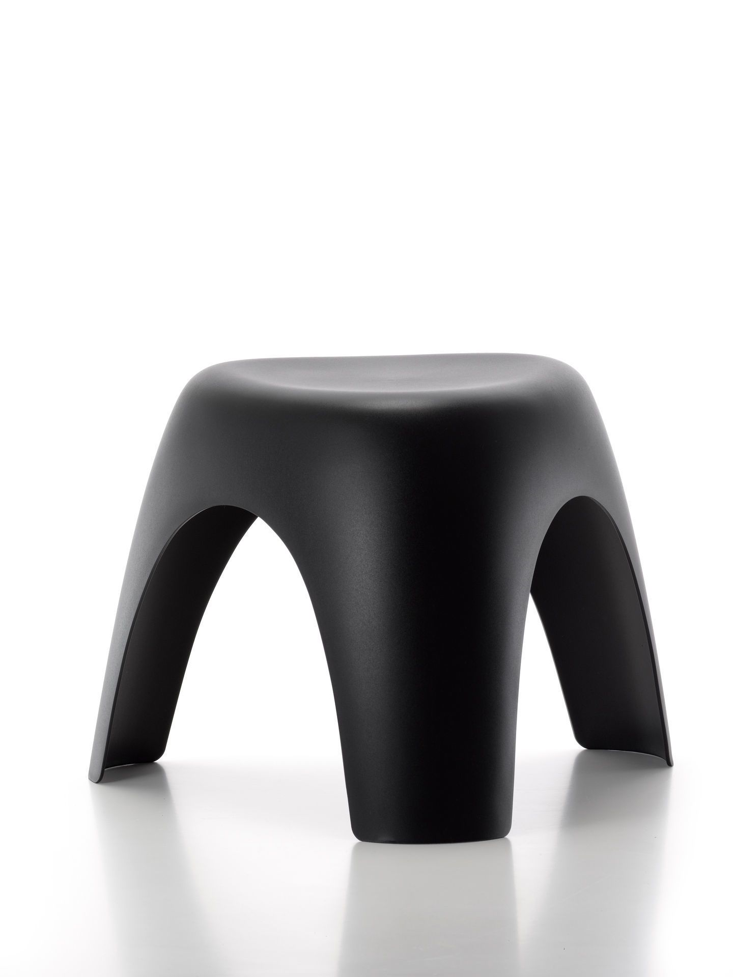 Weißer Elephant Stool Hocker von Vitra, moderner Design Hocker für Kinder und Erwachsene.