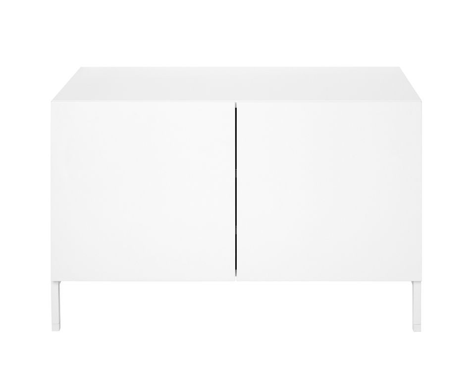 Weißes Urban Lowboard von Schönbuch mit zwei Türen, modernes Möbelstück für Wohnzimmer und Flur.