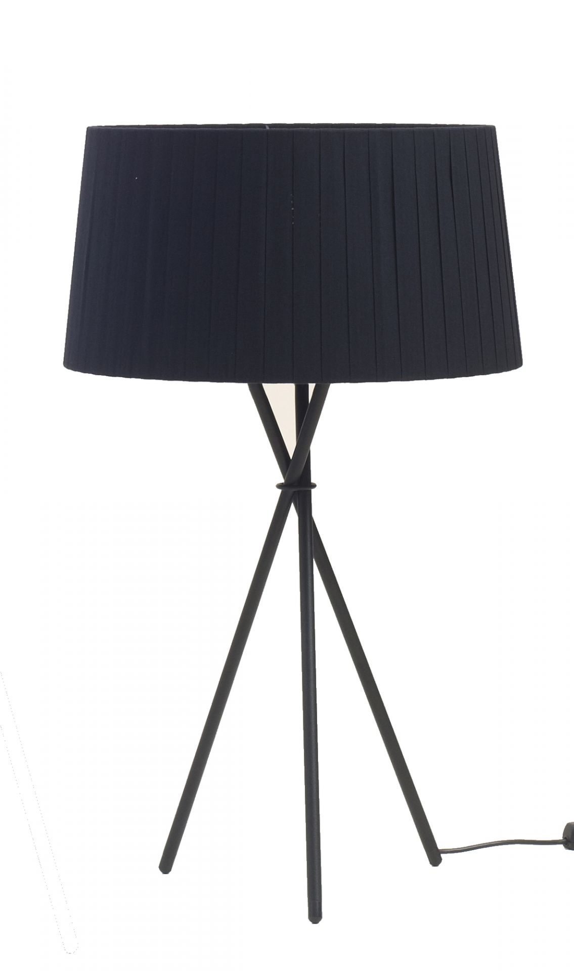 Tripode M3 Tischleuchte Schwarz von Santa & Cole mit plissiertem Lampenschirm und Stativfuß.