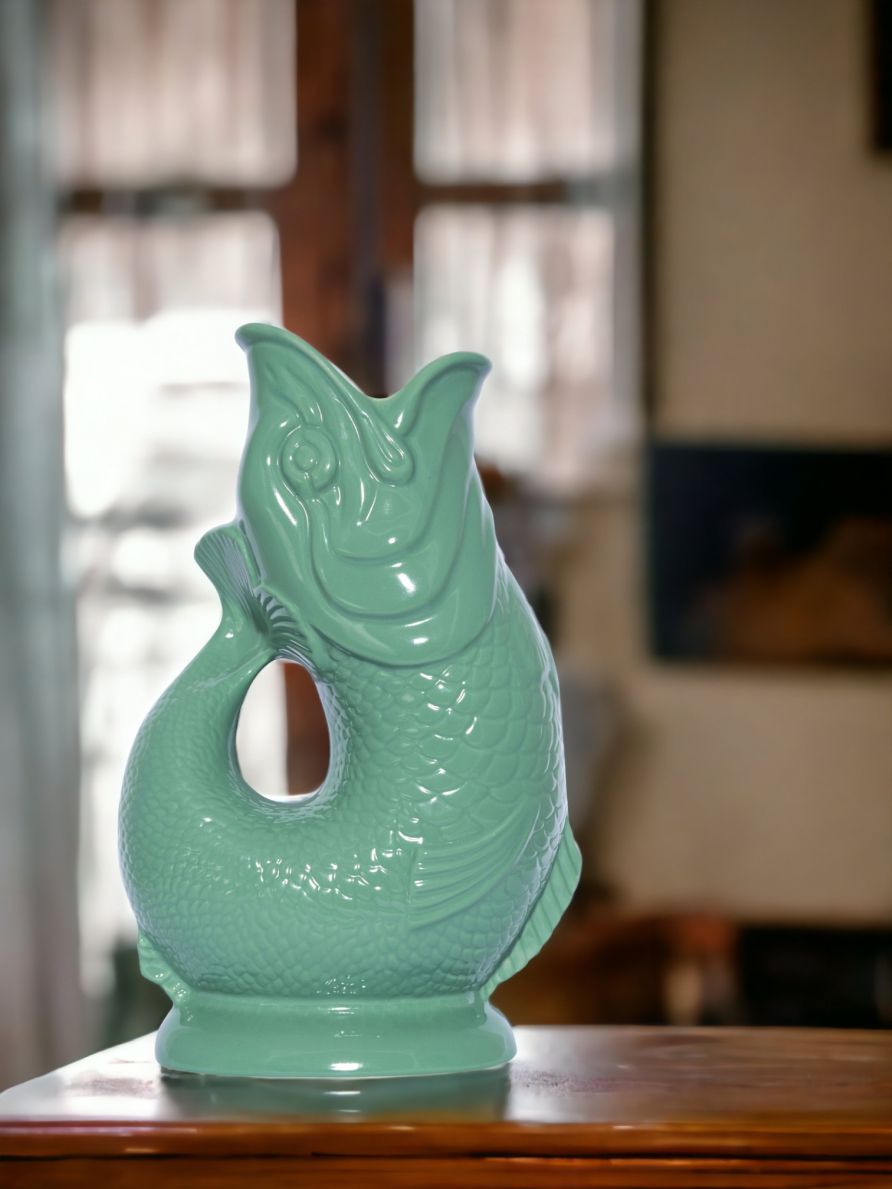 Gluckigluck Fischkaraffe in Sea Green XL: Keramik Wasserkrug in Fischform, dekorative Vase.