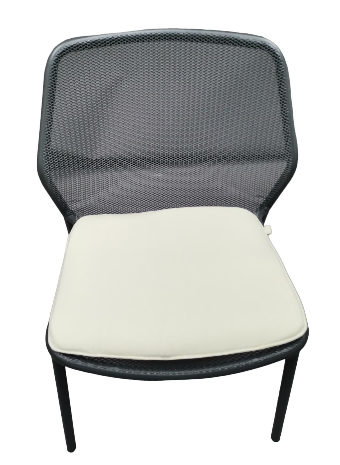 Darwin Stuhl Eisen Antik mit Sitzkissen, Gartenstuhl für den Außenbereich, Einzelstück.