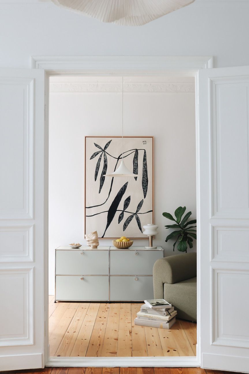 USM Haller Sideboard E2 mit 4 Klapptüren – reinorange