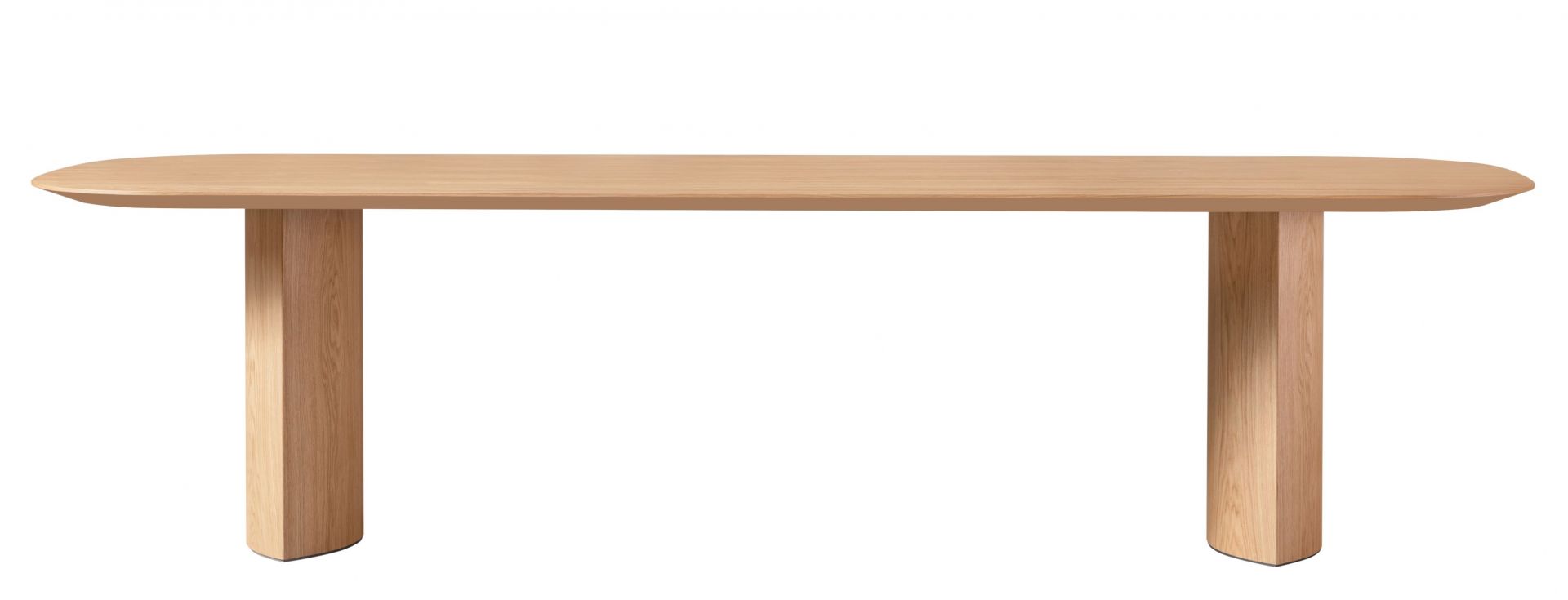 Plauto Tisch von Miniforms: Rechteckiger Esstisch aus hellem Holz mit abgerundeten Ecken.