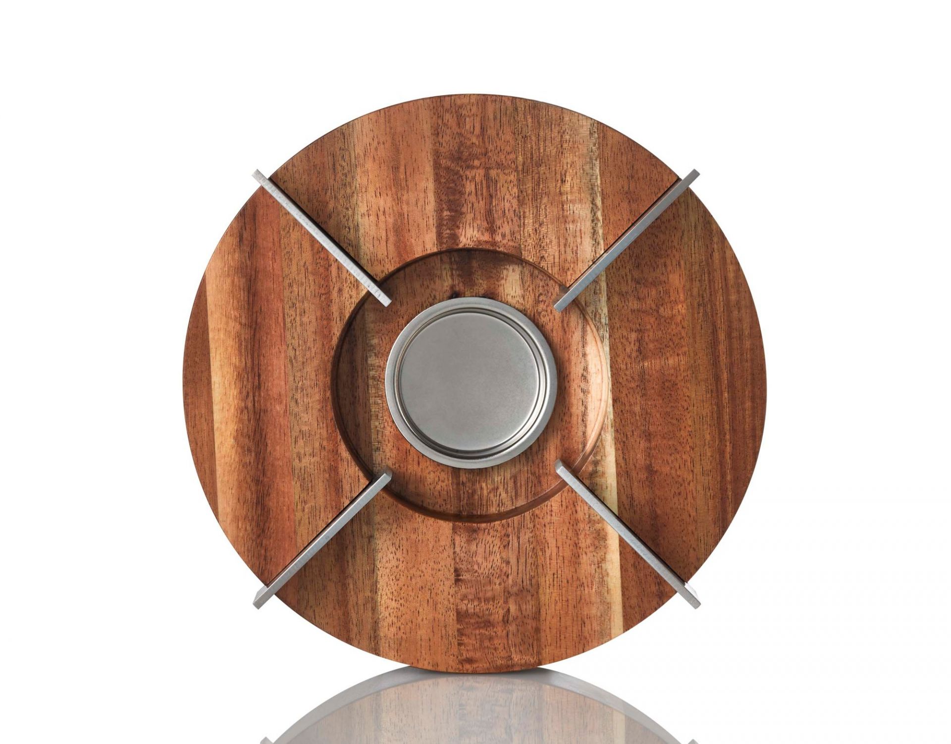 AdHoc Tuto Stövchen aus Akazienholz mit Teelichthalter und Edelstahlstäben für Speisenwärmer.